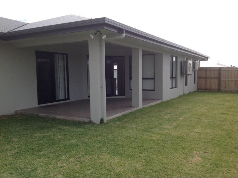11 Ashton Place, Ooralea QLD 4740