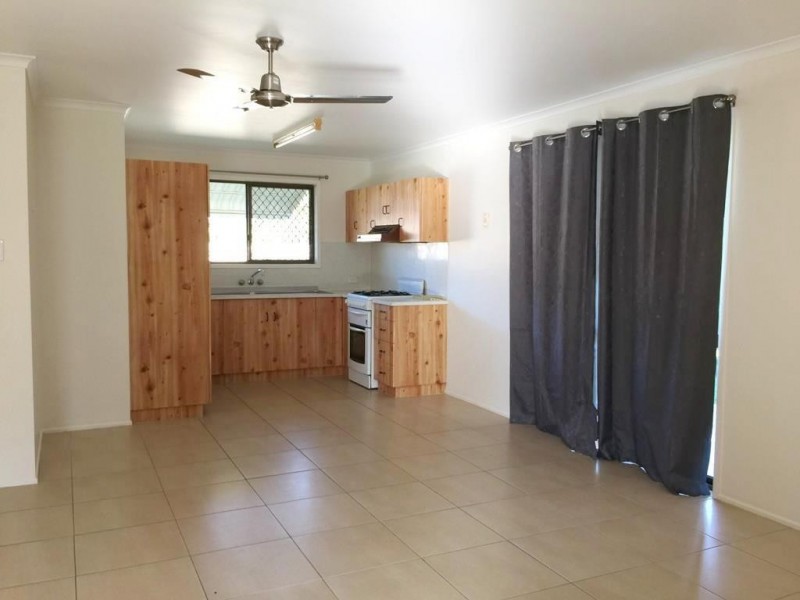 2/2 Plath Court, West Mackay QLD 4740