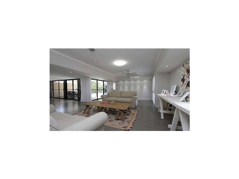 15 Sologinkins Road, Rural View QLD 4740