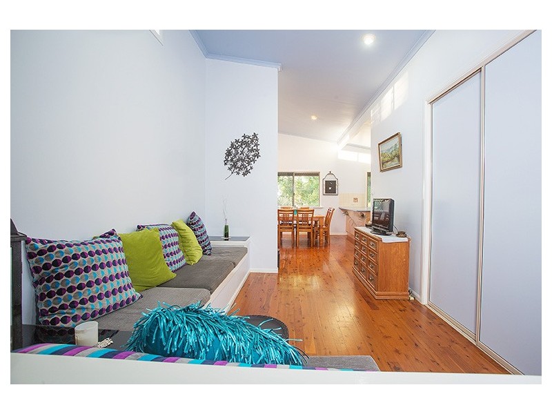 25 Anna Court, Oakenden QLD 4741