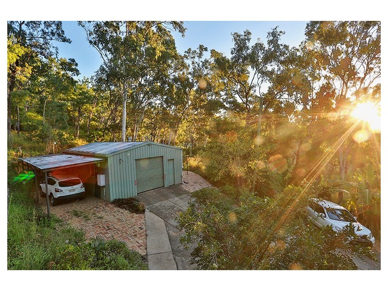 25 Anna Court, Oakenden QLD 4741