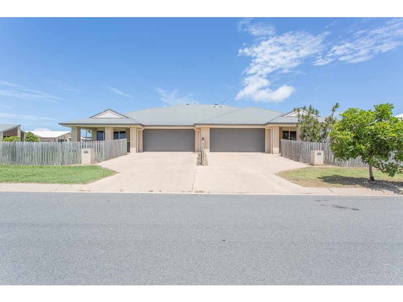 1 and 2 / 2 Bombo Court, Blacks Beach QLD 4740