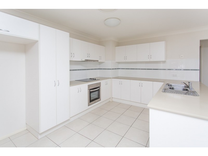 1 and 2 / 2 Bombo Court, Blacks Beach QLD 4740