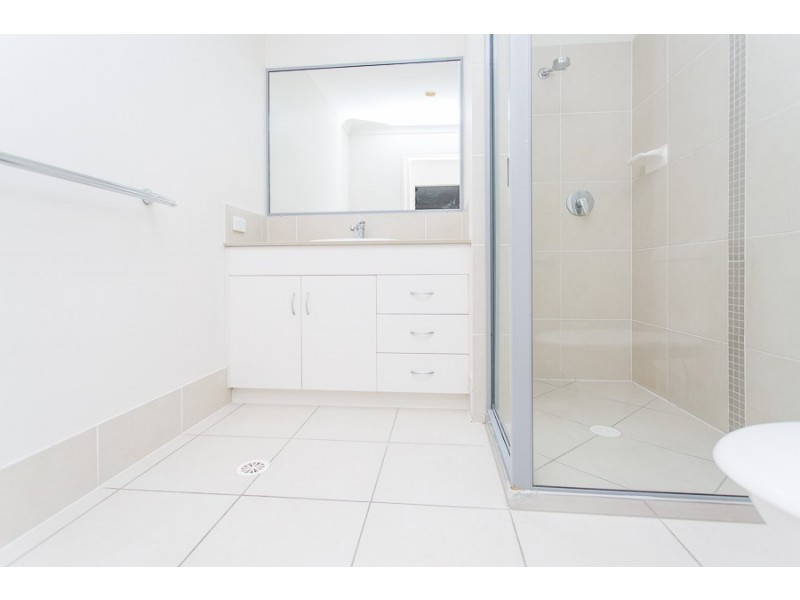 1 and 2 / 2 Bombo Court, Blacks Beach QLD 4740