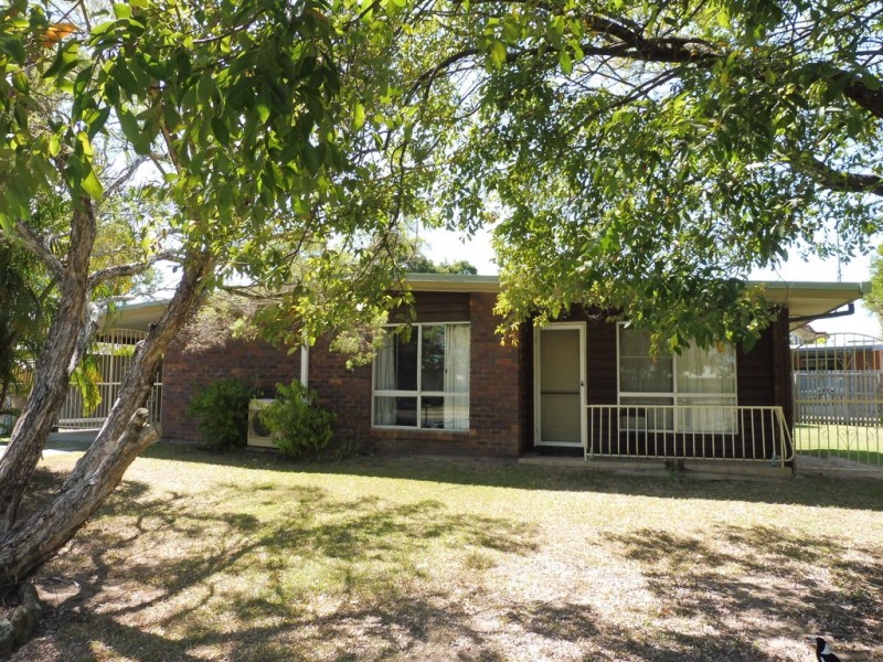 44 Mansfield Drive, Beaconsfield QLD 4740