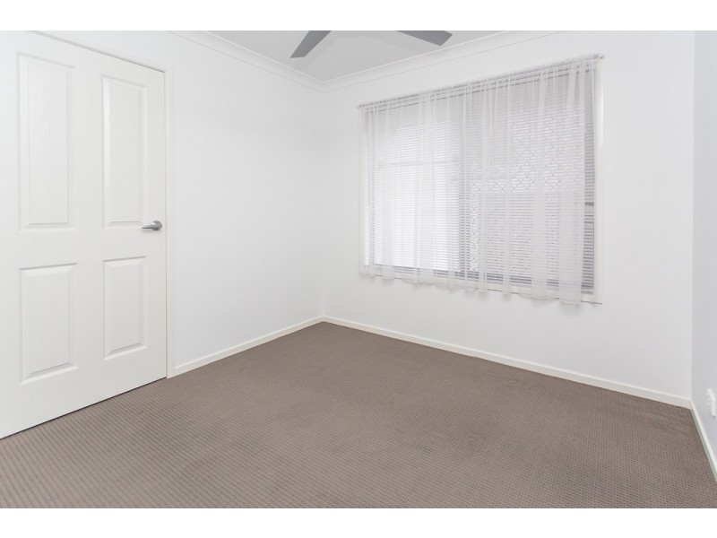 39 Phoenix Crescent, Rural View QLD 4740