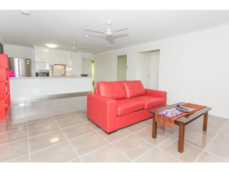 1 Amelia Drive, Mirani QLD 4754