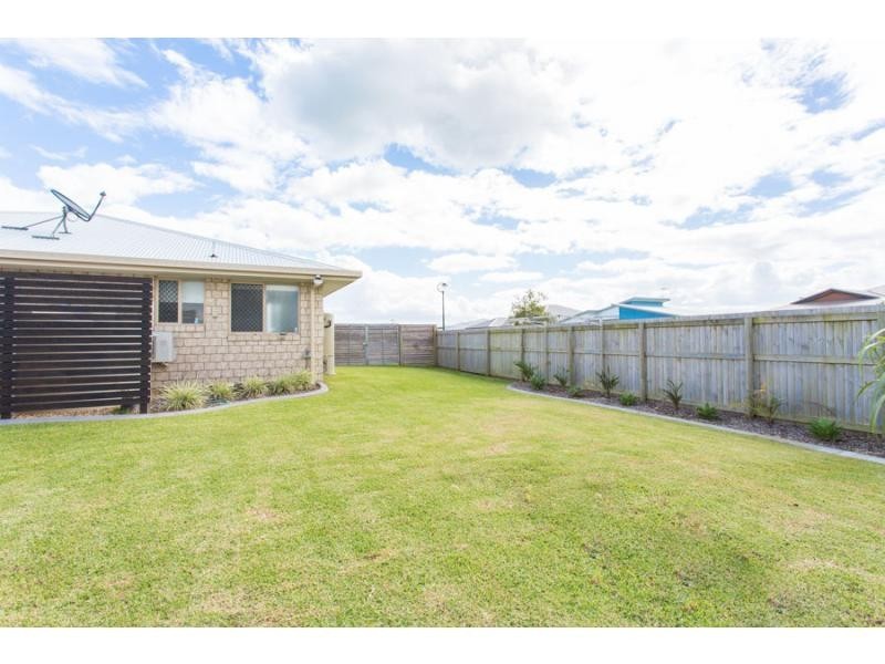 1 Amelia Drive, Mirani QLD 4754