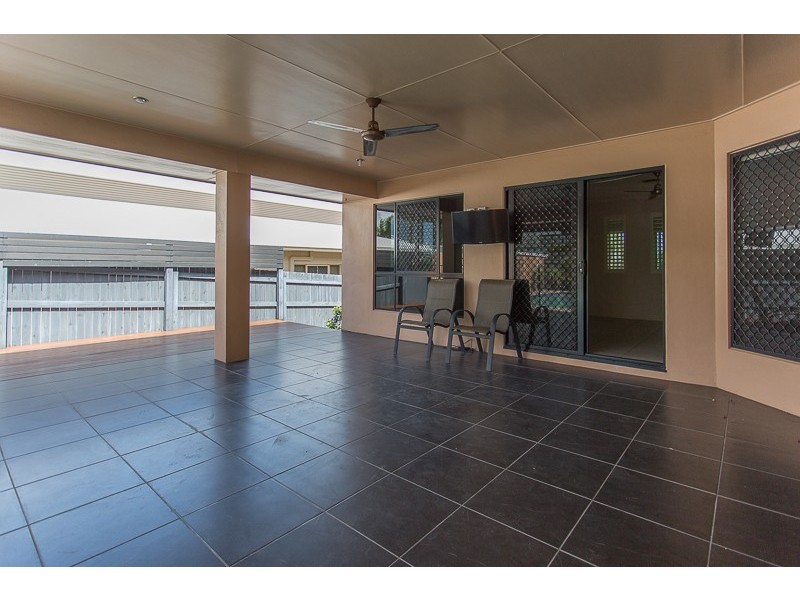 26 Manning Street, Rural View QLD 4740
