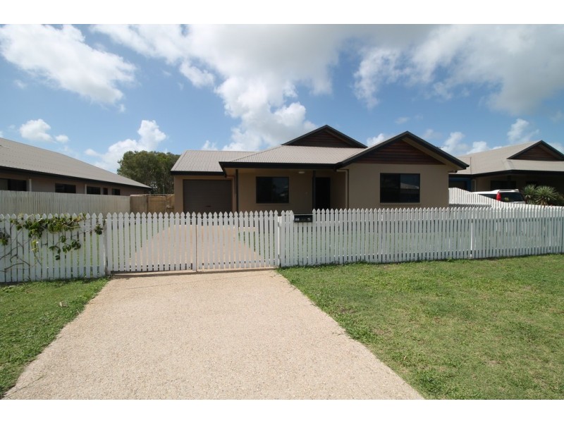 11 Central Drive, Andergrove QLD 4740