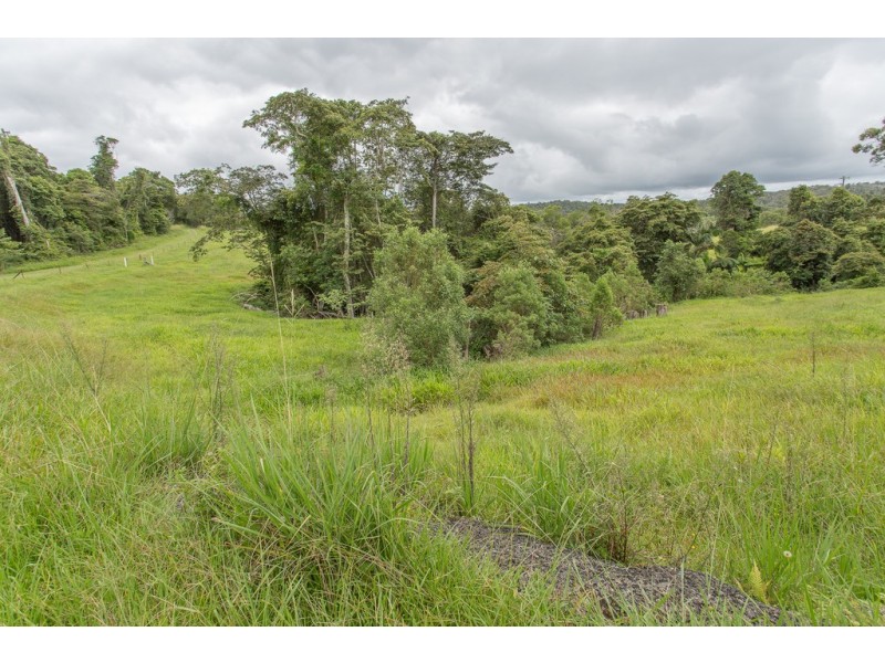 21 Clark Range Road, Crediton QLD 4757