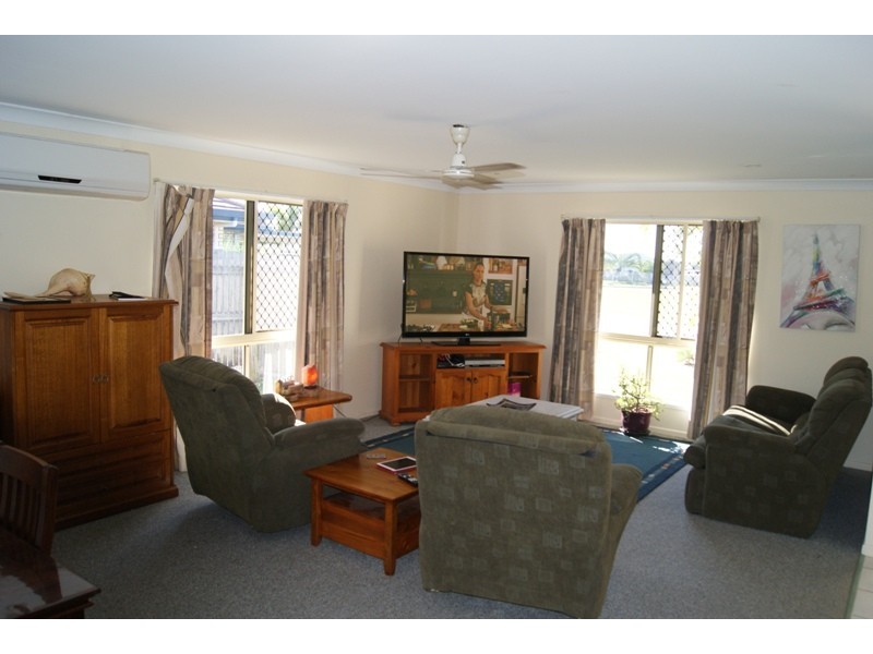 27 Lois Street, Mount Pleasant QLD 4740