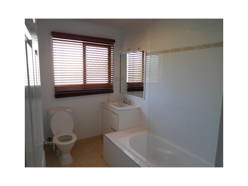 4/17 Meadow Street, North Mackay QLD 4740