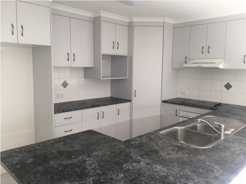 9 Sharp Street, Rural View QLD 4740