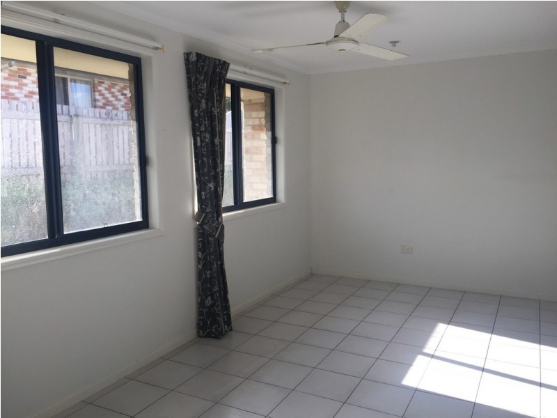 9 Sharp Street, Rural View QLD 4740