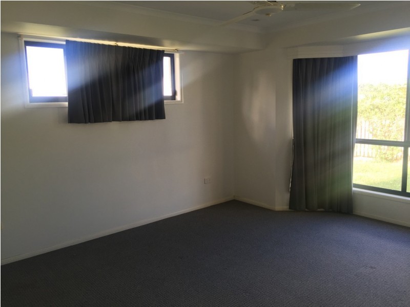 9 Sharp Street, Rural View QLD 4740