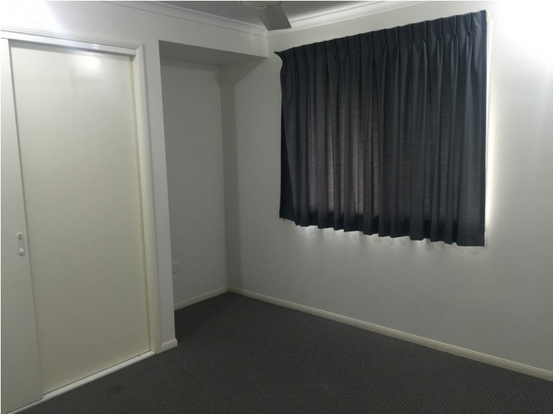 9 Sharp Street, Rural View QLD 4740