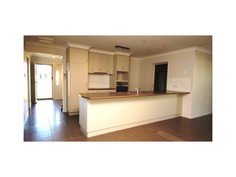 3 Lucy Court, Mirani QLD 4754