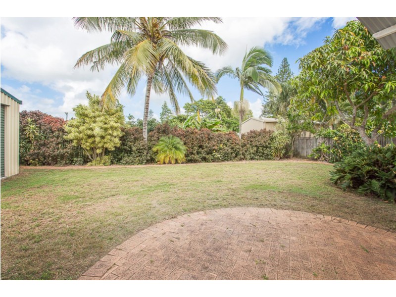 6 Nilsson Street, Bucasia QLD 4750