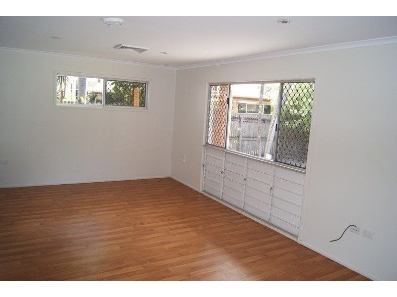 1 Kemp Street, Bucasia QLD 4750