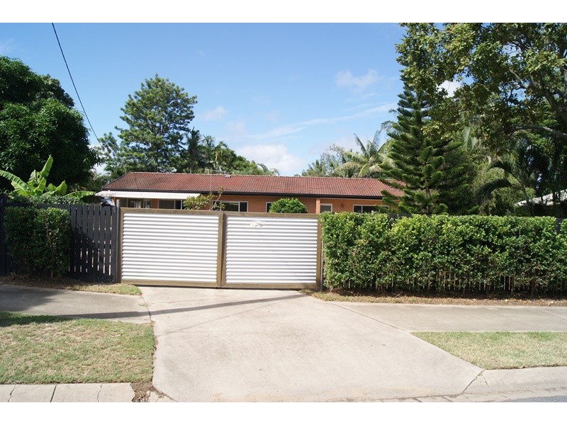 1 Kemp Street, Bucasia QLD 4750