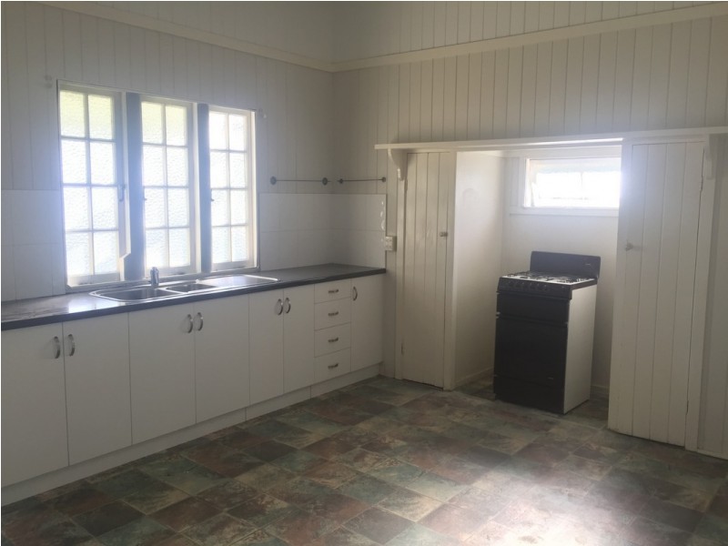 23 Taylor Street, West Mackay QLD 4740