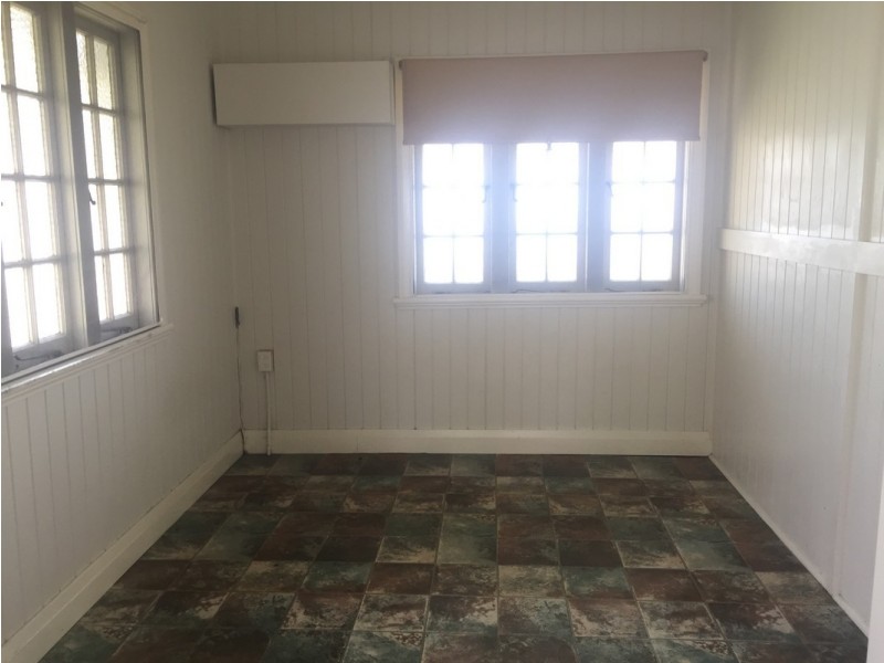 23 Taylor Street, West Mackay QLD 4740