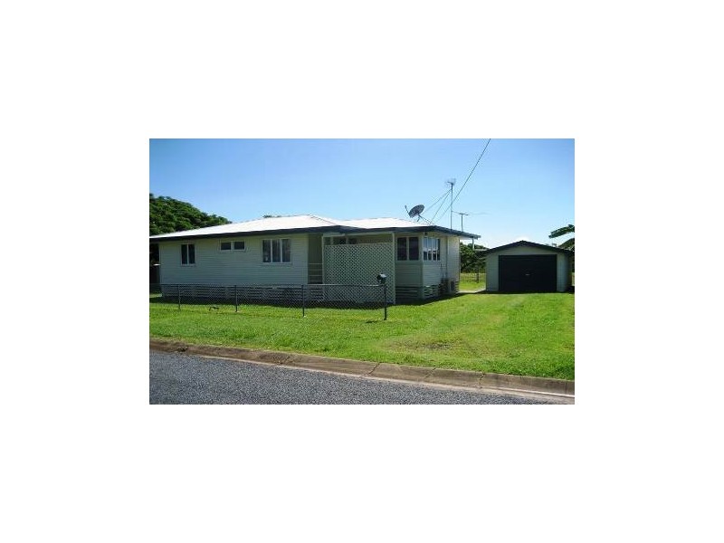 8 Carr Street, North Mackay QLD 4740