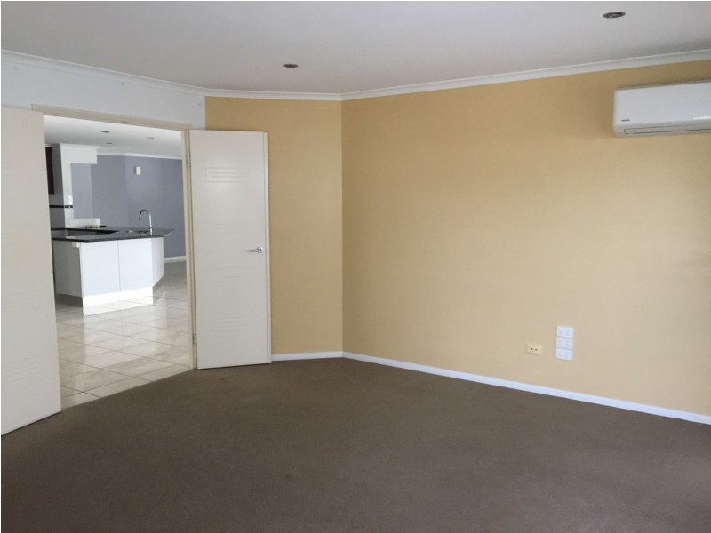 11 Michelle Crescent, Bucasia QLD 4750