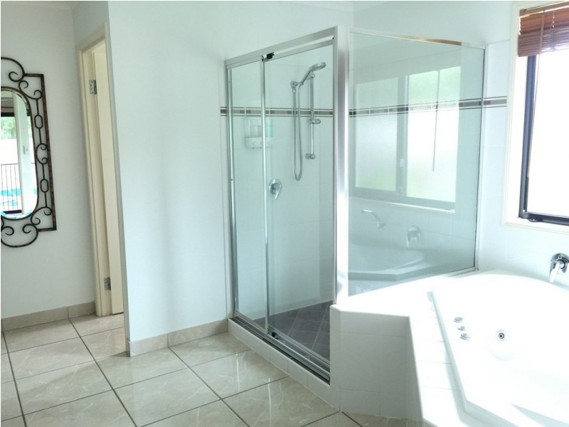 11 Michelle Crescent, Bucasia QLD 4750