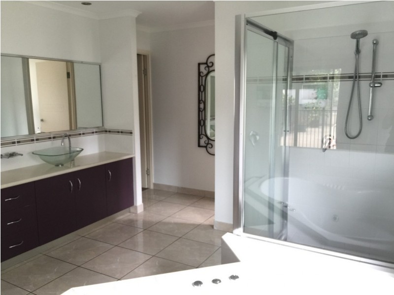 11 Michelle Crescent, Bucasia QLD 4750