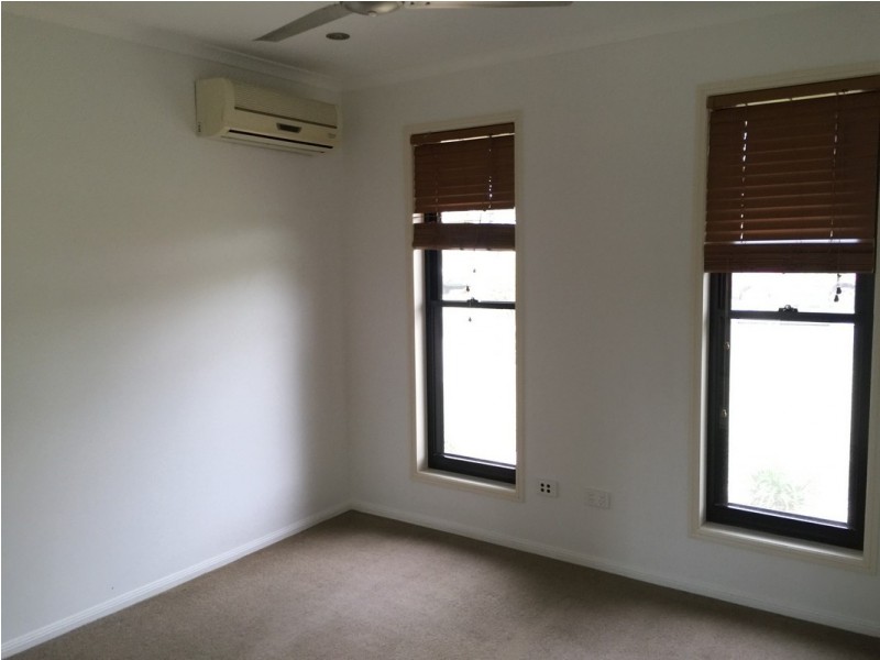 11 Michelle Crescent, Bucasia QLD 4750