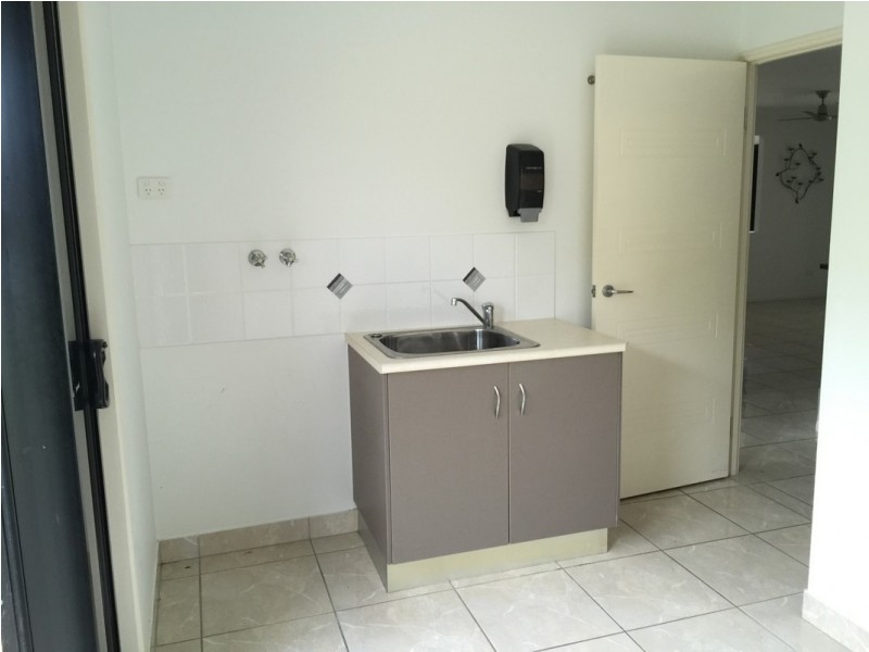 11 Michelle Crescent, Bucasia QLD 4750