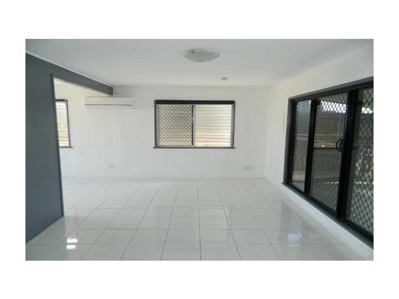 37 Peak Downs Highway, Ooralea QLD 4740