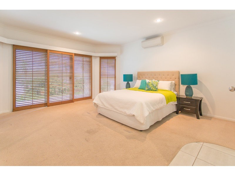 37 Beach Road, Dolphin Heads QLD 4740