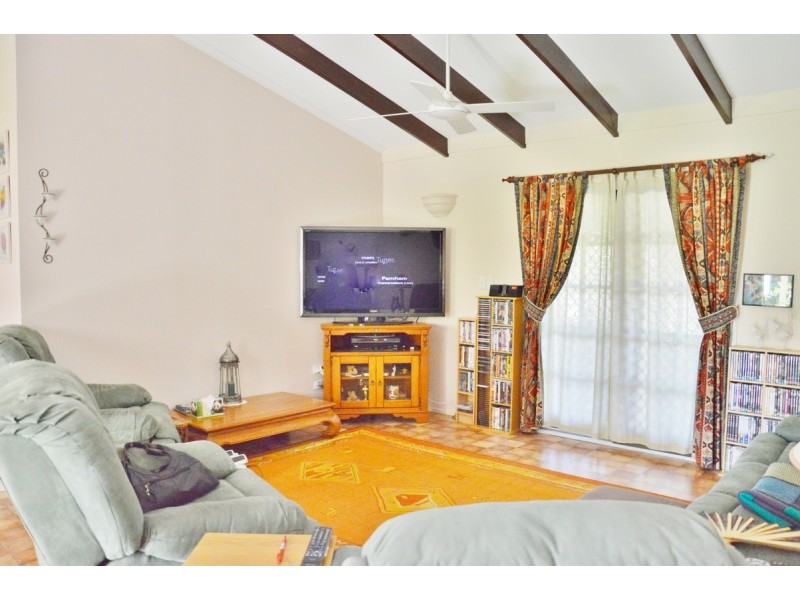 136 Blacks Beach Road, Eimeo QLD 4740