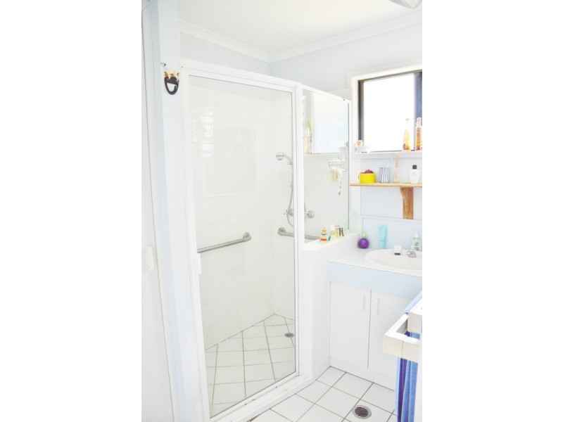 136 Blacks Beach Road, Eimeo QLD 4740