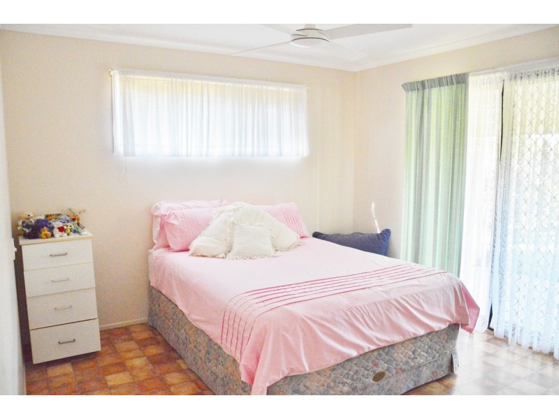 136 Blacks Beach Road, Eimeo QLD 4740