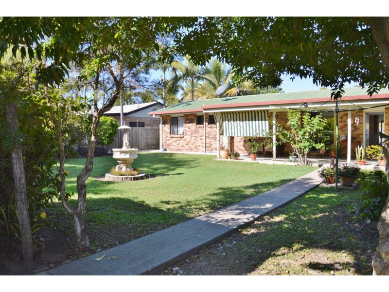 136 Blacks Beach Road, Eimeo QLD 4740
