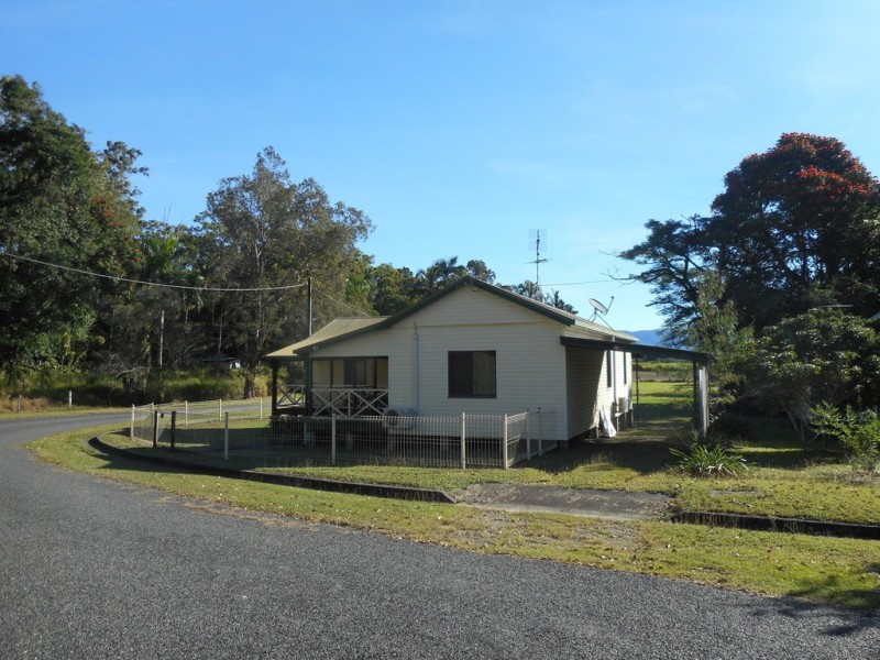 14 Drew Street, Finch Hatton QLD 4756