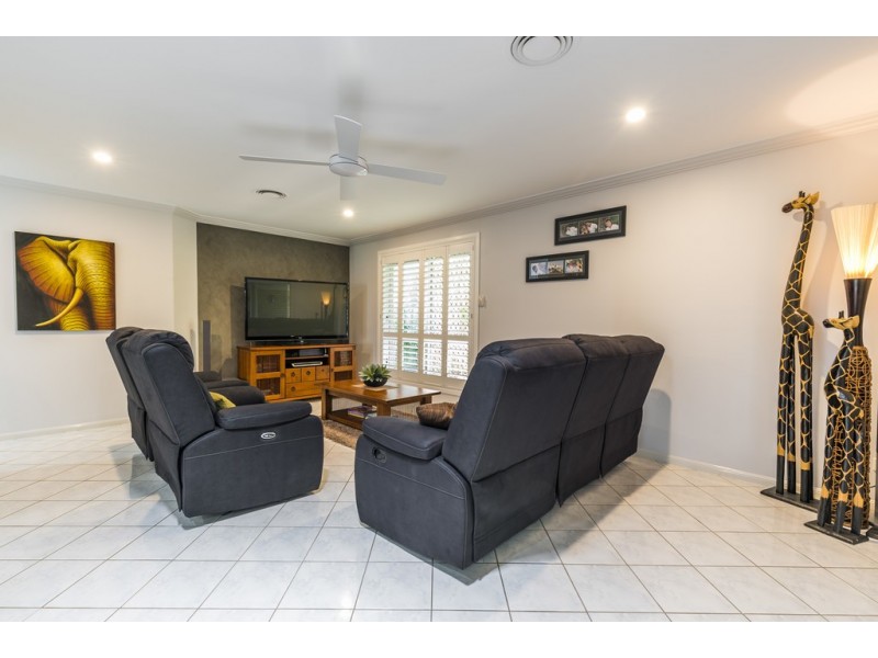 40 Riverleigh Drive, North Mackay QLD 4740