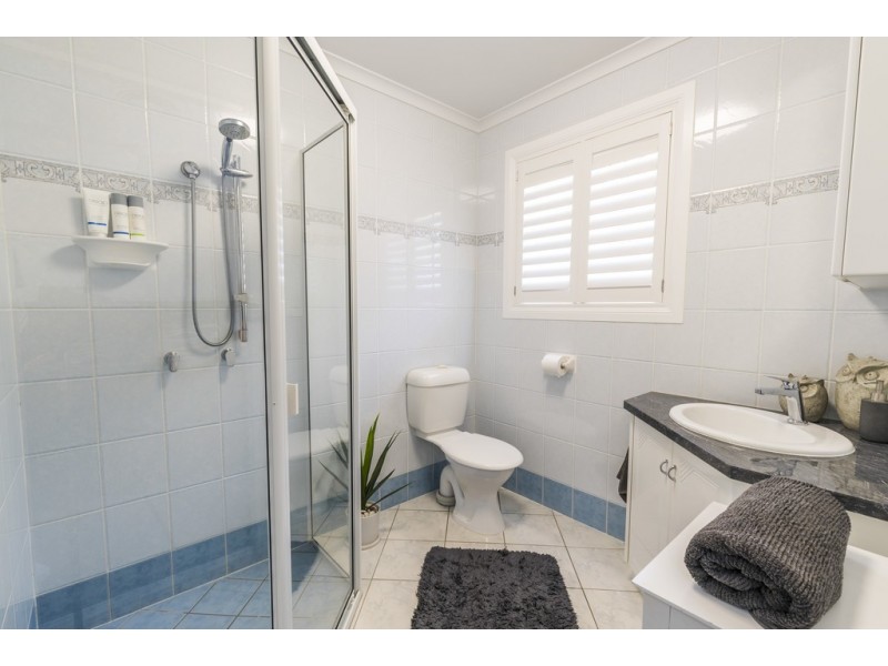 40 Riverleigh Drive, North Mackay QLD 4740