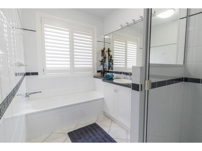 40 Riverleigh Drive, North Mackay QLD 4740