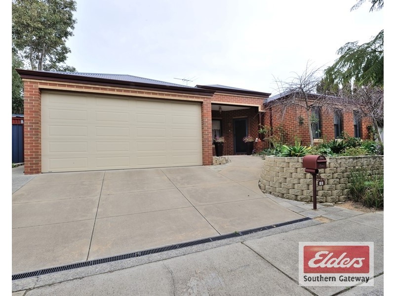 16 Hewison Road, Medina WA 6167