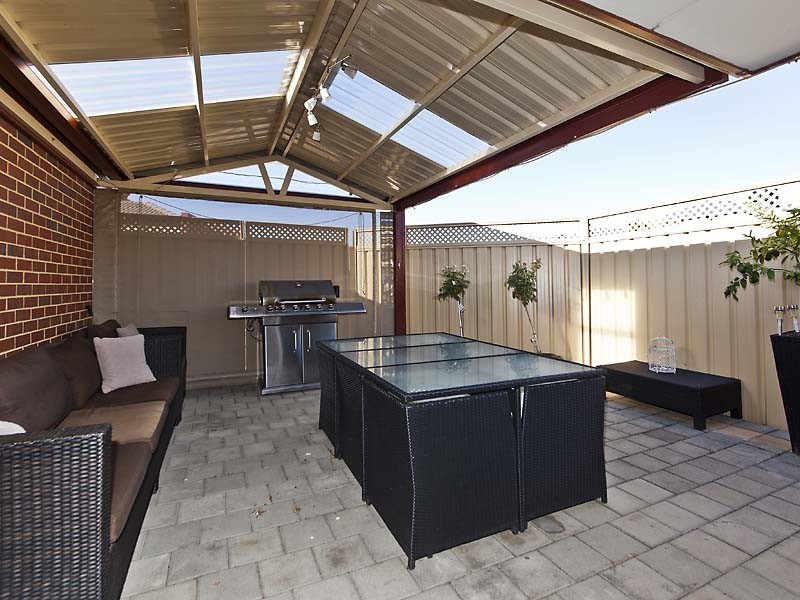 18 CHELTENHAM LOOP, Bertram WA 6167