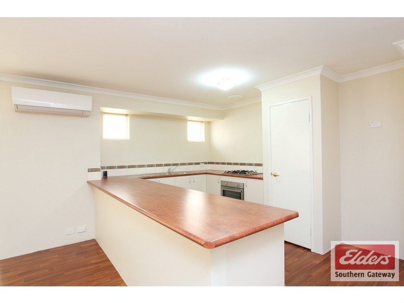 8 Borthwick Place, Orelia WA 6167