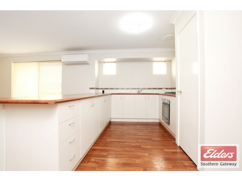 8 Borthwick Place, Orelia WA 6167