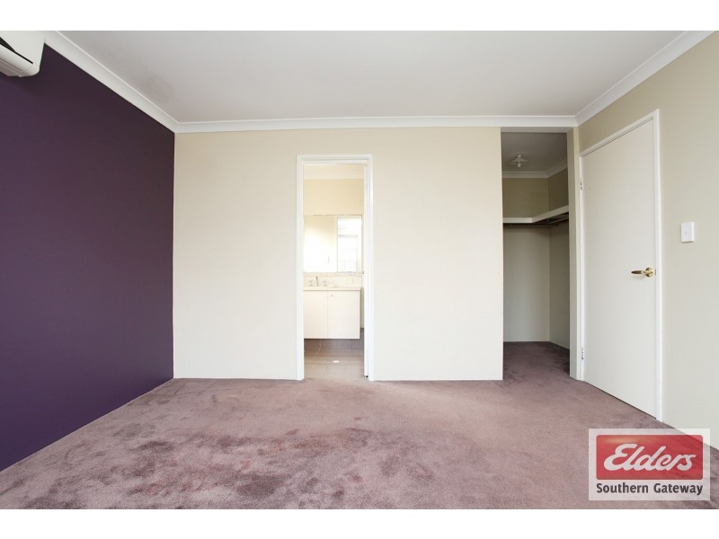 8 Borthwick Place, Orelia WA 6167