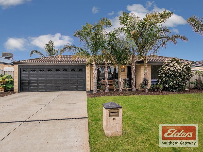 19 Leghorn Road, Orelia WA 6167