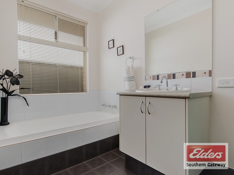 103 Runnymede Gate, Wellard WA 6170